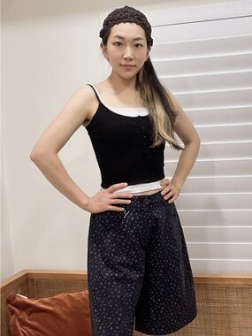 Navy Printed Wide Super Long Shorts - White Floral prints